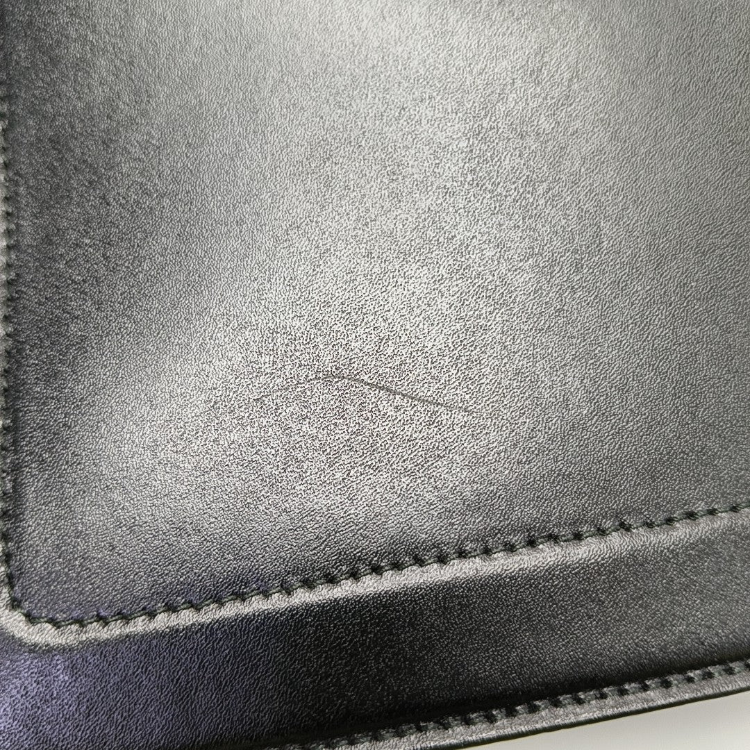 Vara Medium Calfskin Black