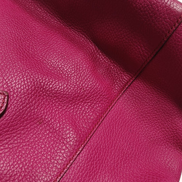 Swing Medium Calfskin Red