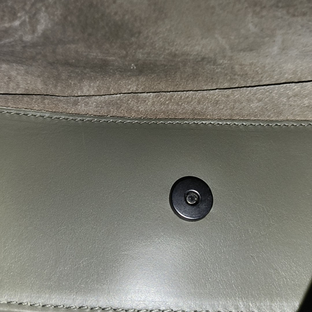 Roma Medium Calfskin Green
