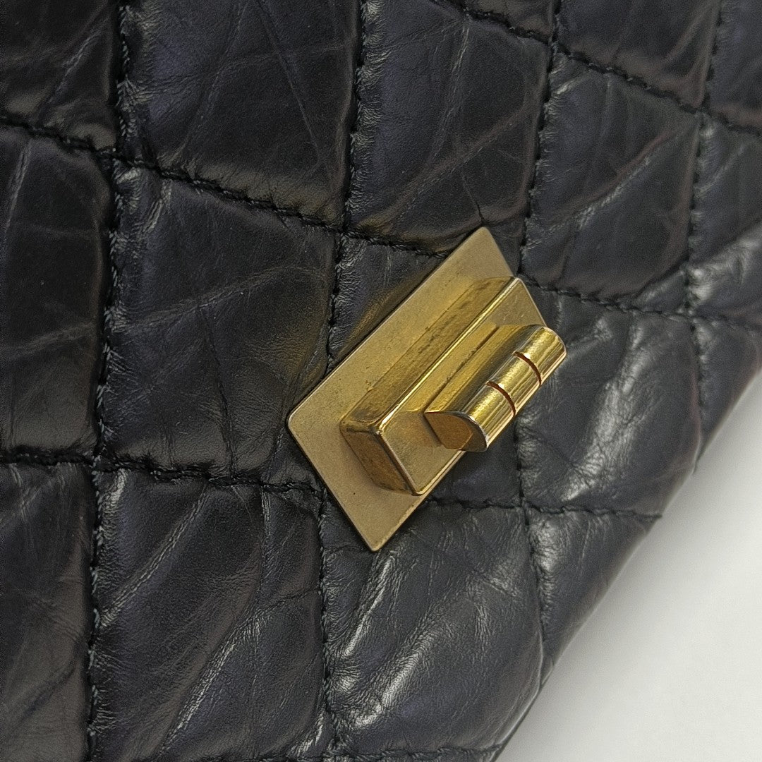 2.55 Maxi Quilted Waxed Cafskin Black