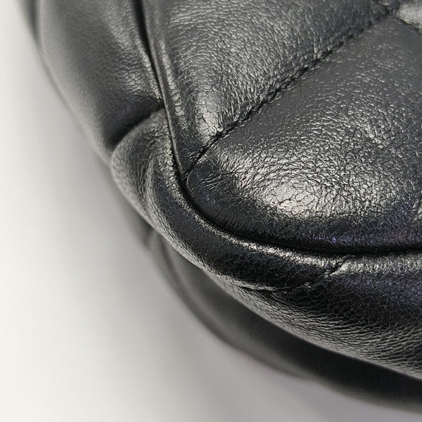 CHANEL 19 Medium Quilted Lambskin Black