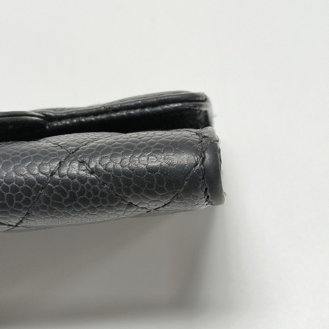 CLASSIC FLAP Quilted Grained Calfskin Black Card Holder