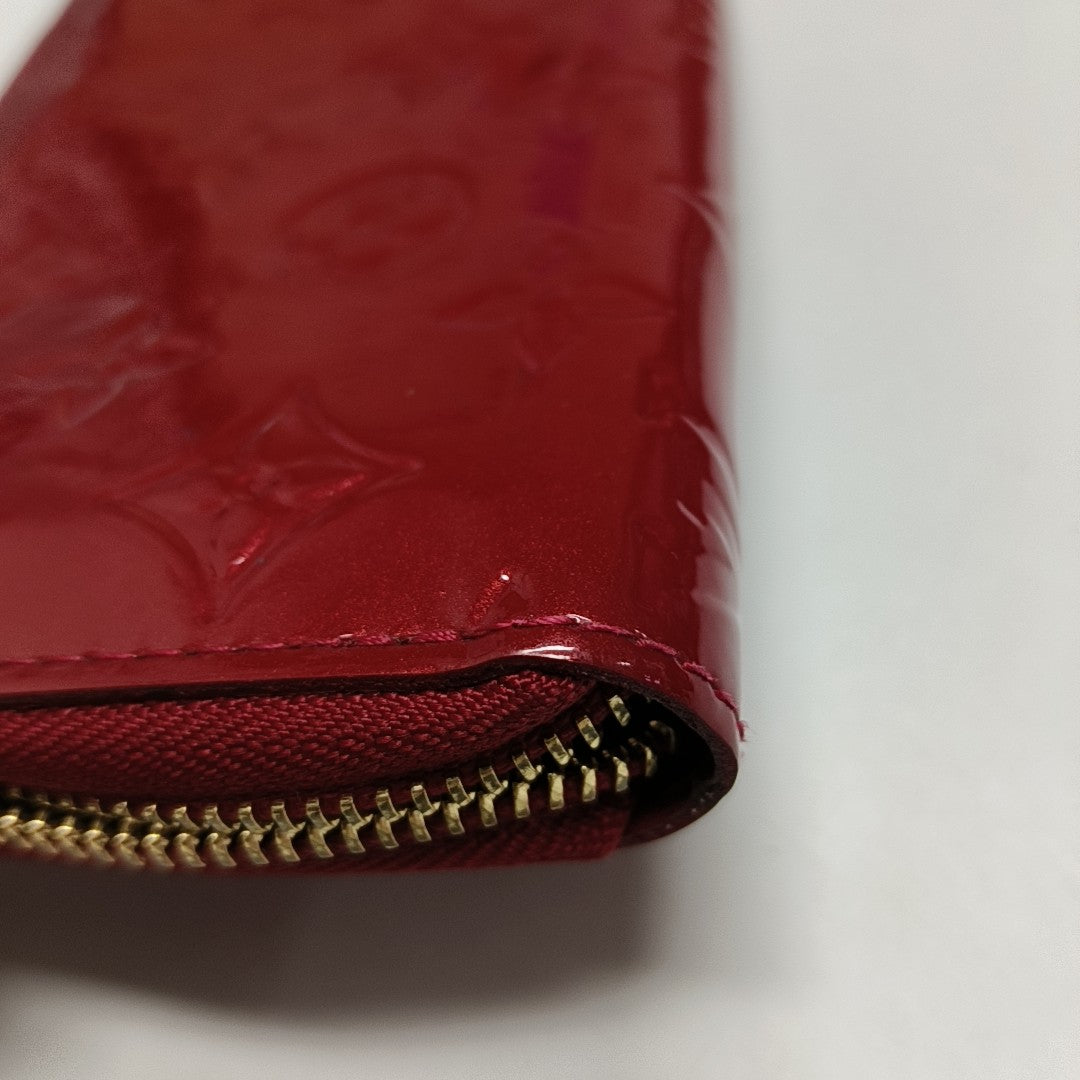 ZIPPY Patent Leather Red Wallet