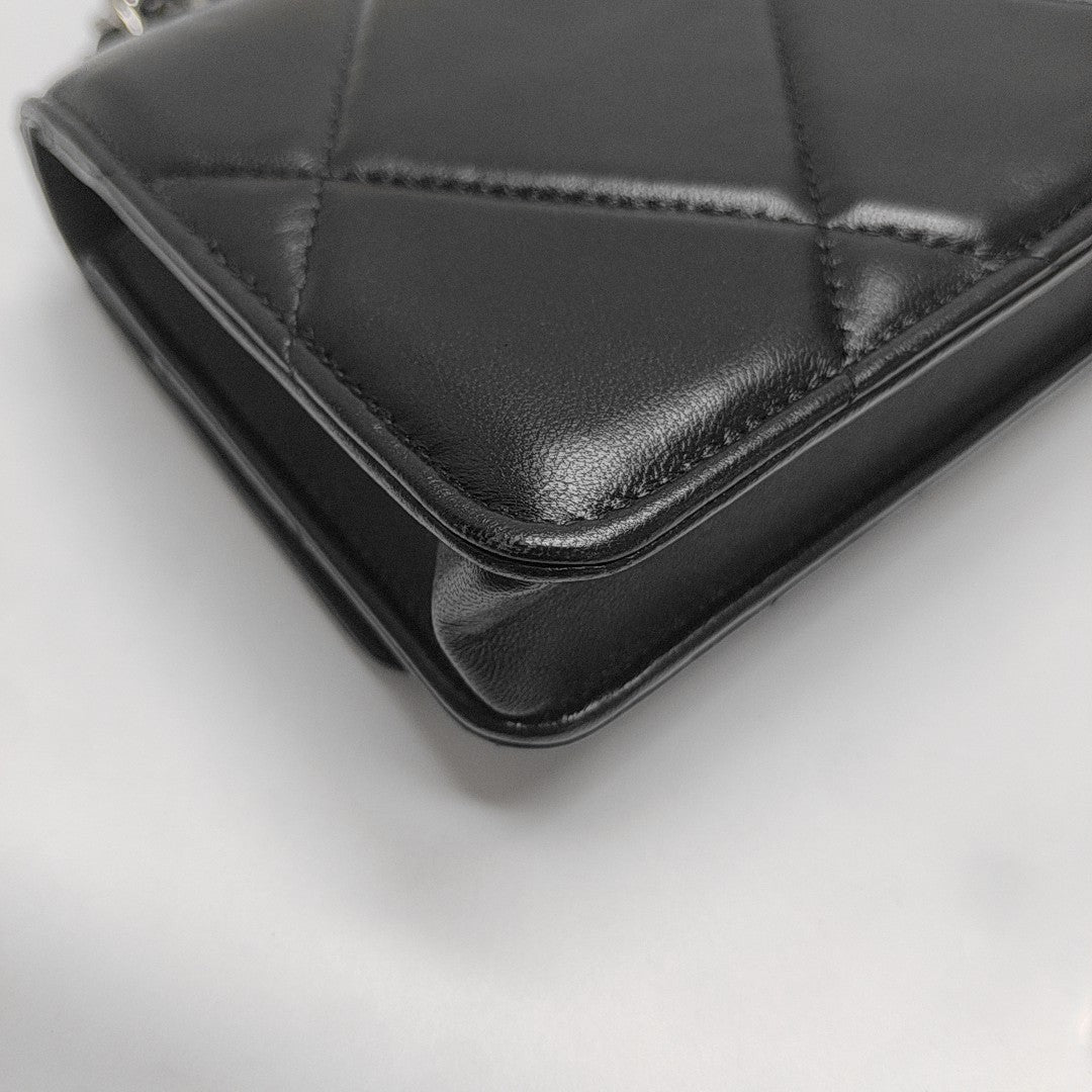CHANEL 19 WOC Quilted Lambskin Black