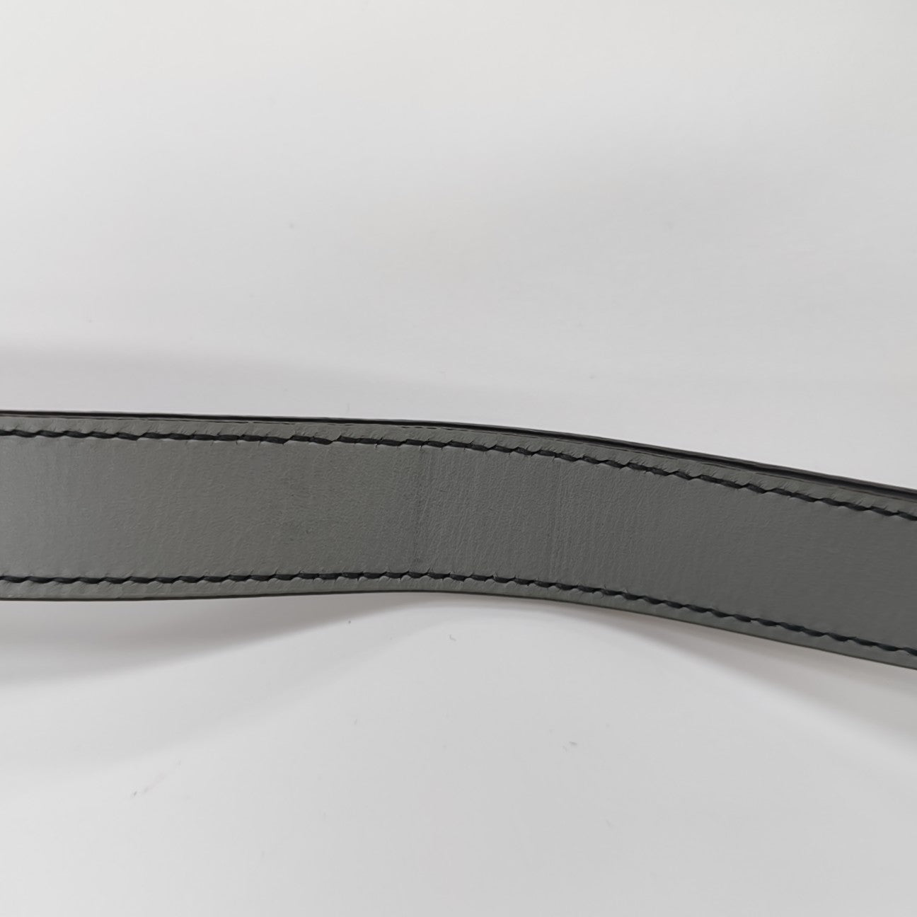 30 Montaigne Oblique Canvas Gray