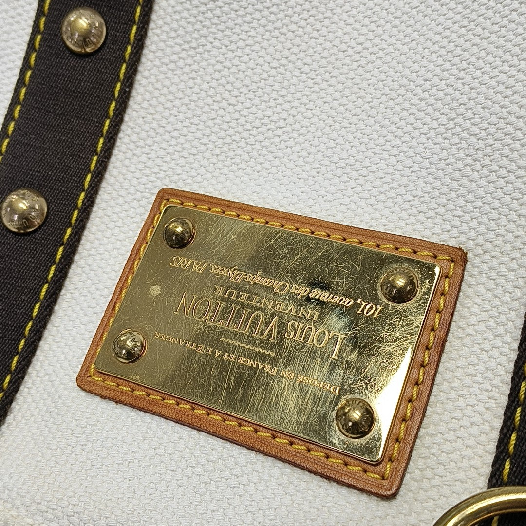 ANTIGUA Canvas White