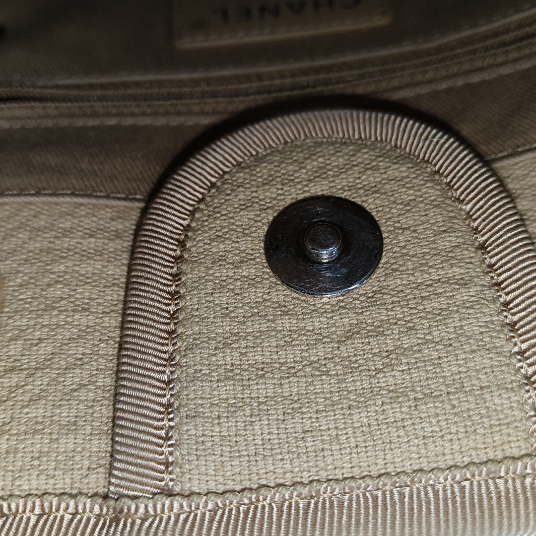 Authenticated pre-owned  DEAUVILLE Canvas Beige - Tote Bag at Looply