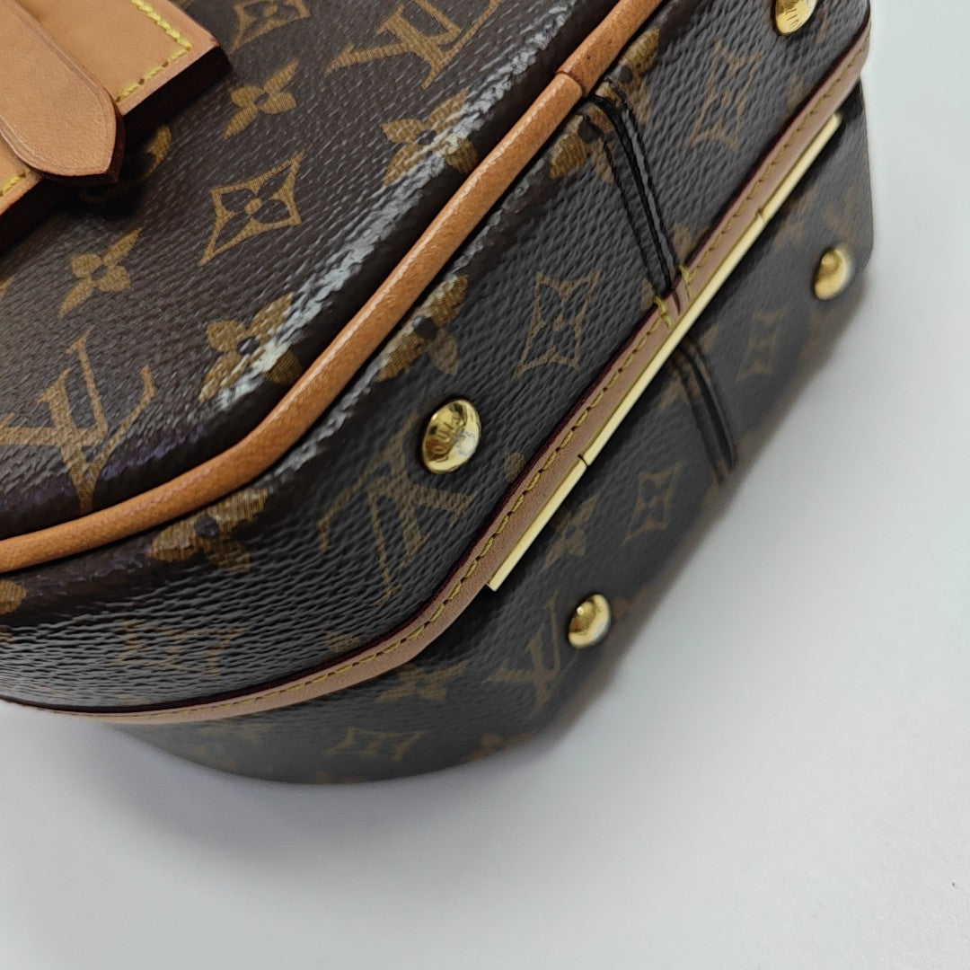 BOITE CHAPEAU PM Monogram Coated Canvas Brown