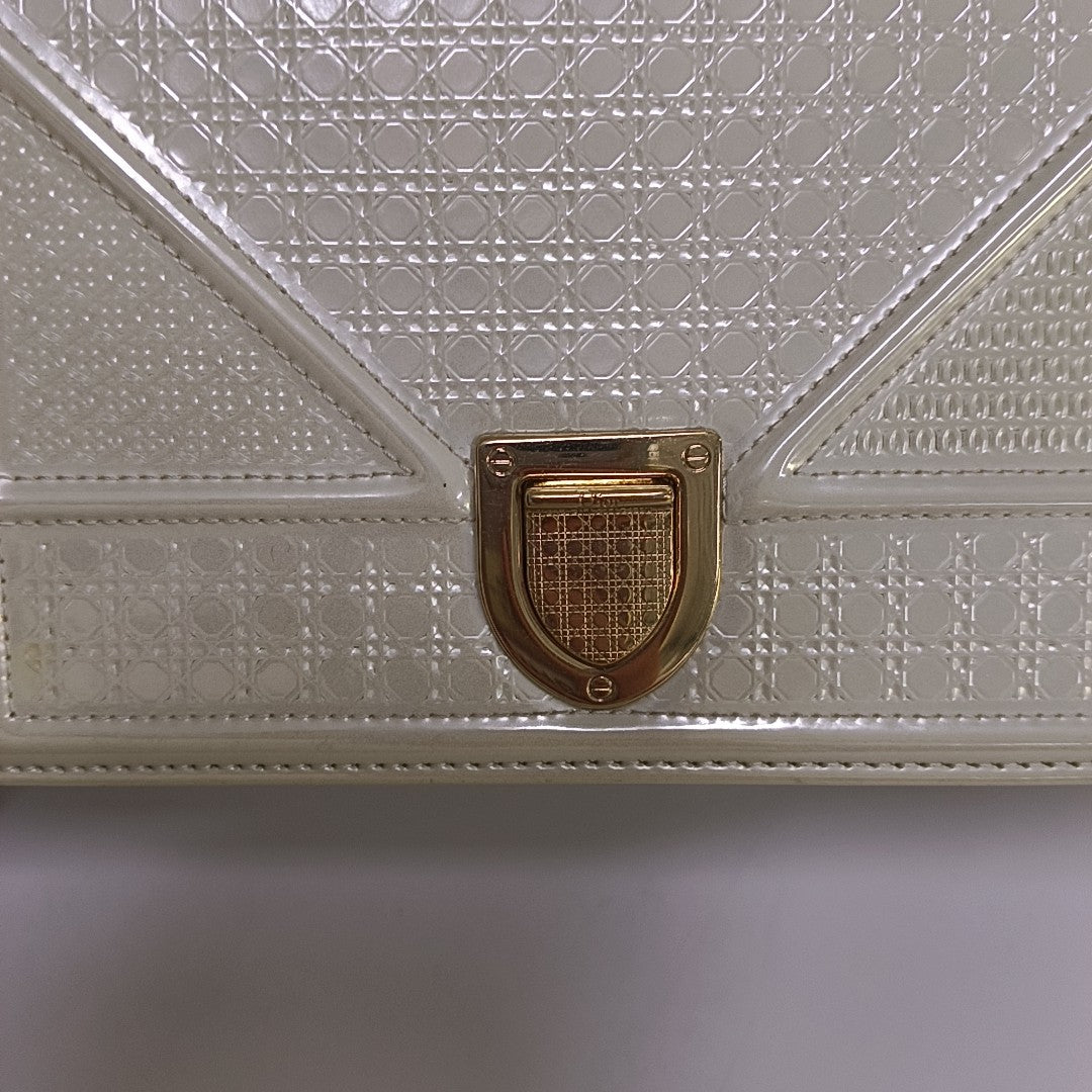 Diorama Small Cannage Calfskin Beige