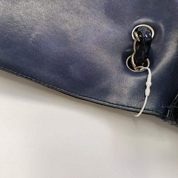 CLASSIC FLAP Jumbo Quilted Patent Leather Blue