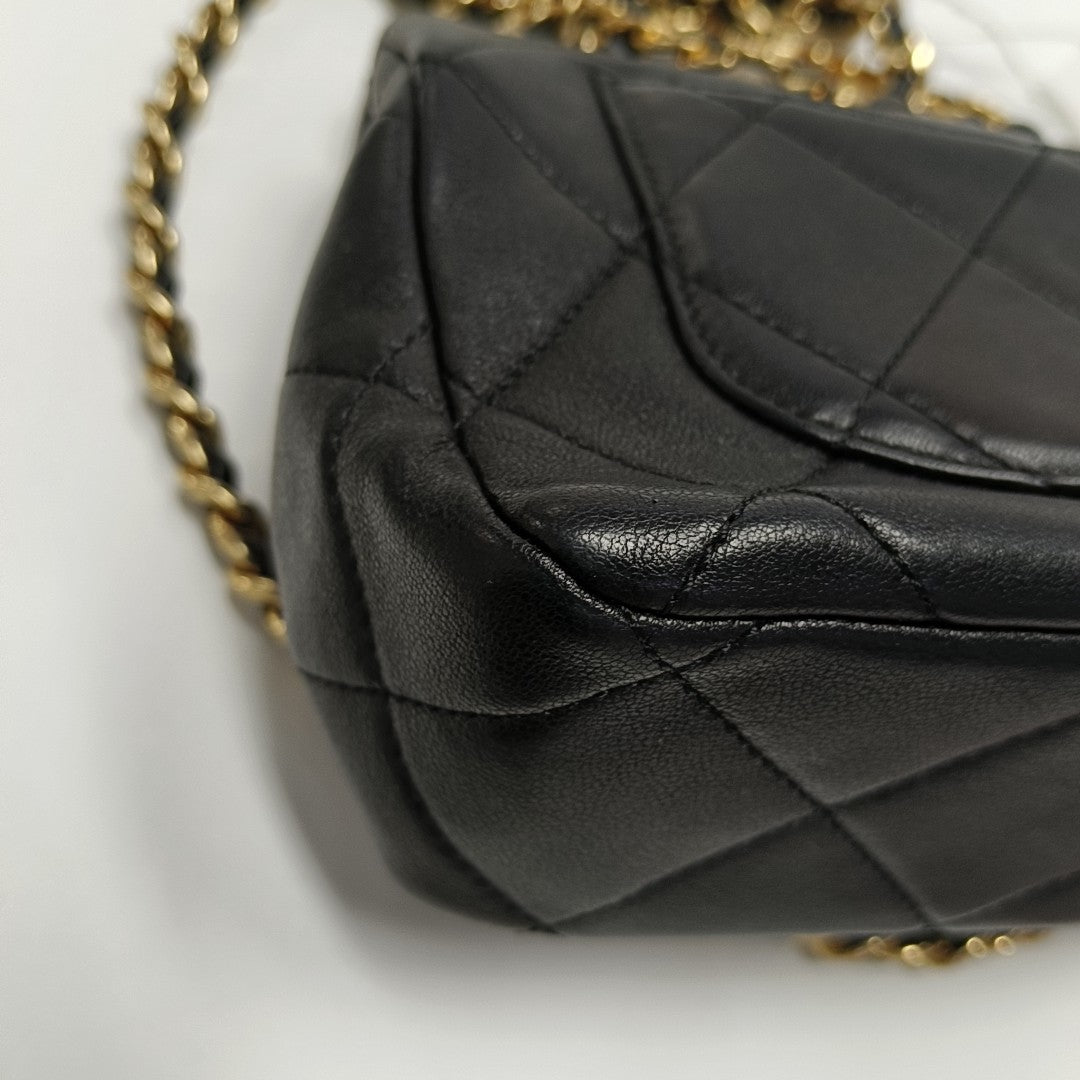 CLASSIC FLAP Mini Quilted Lambskin Black