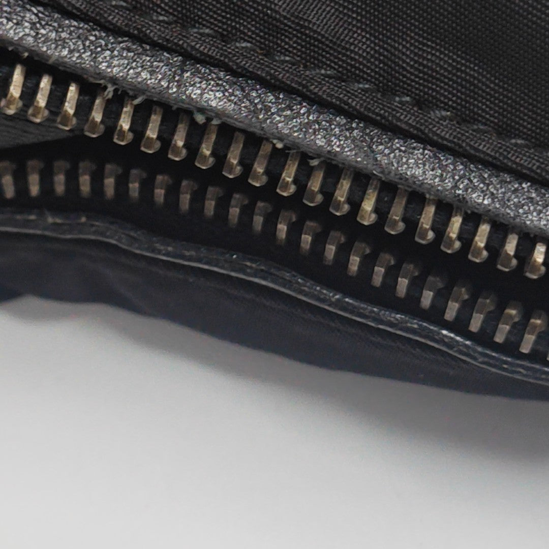 Canvas Black