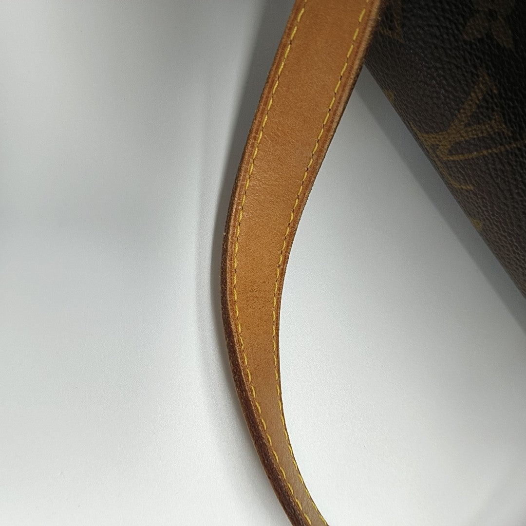ESTRELA MM Monogram Coated Canvas Brown