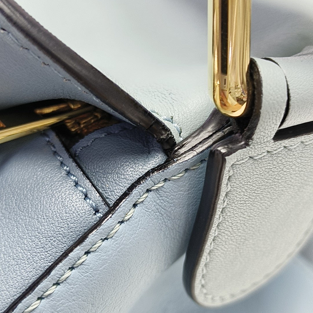 Puzzle Medium Calfskin Blue