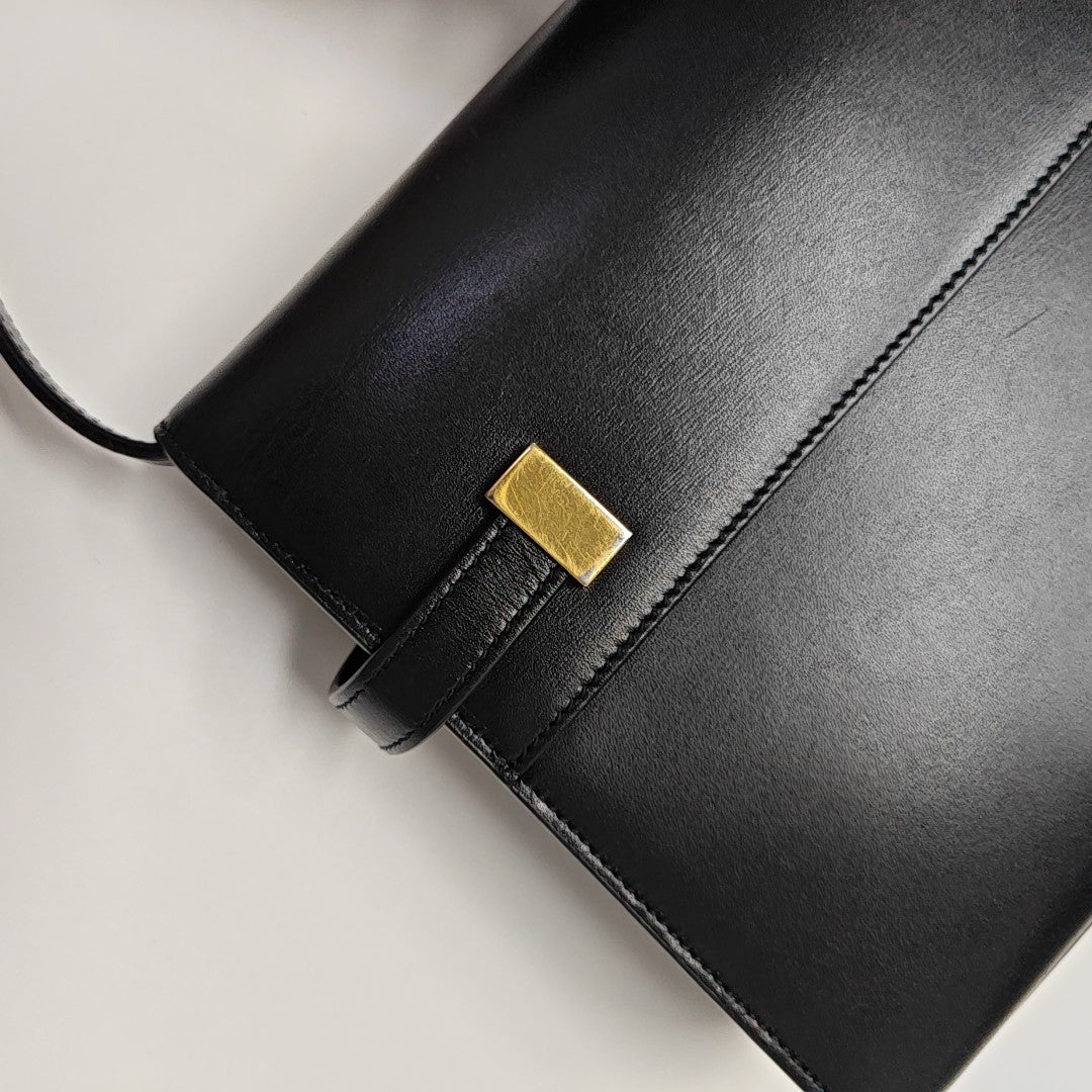 MANHATTAN Small Calfskin Black