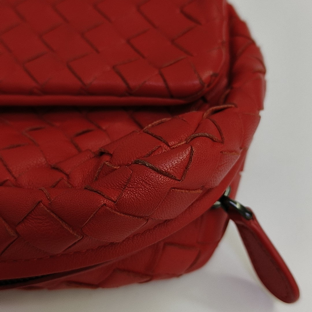 Messenger Lambskin Red