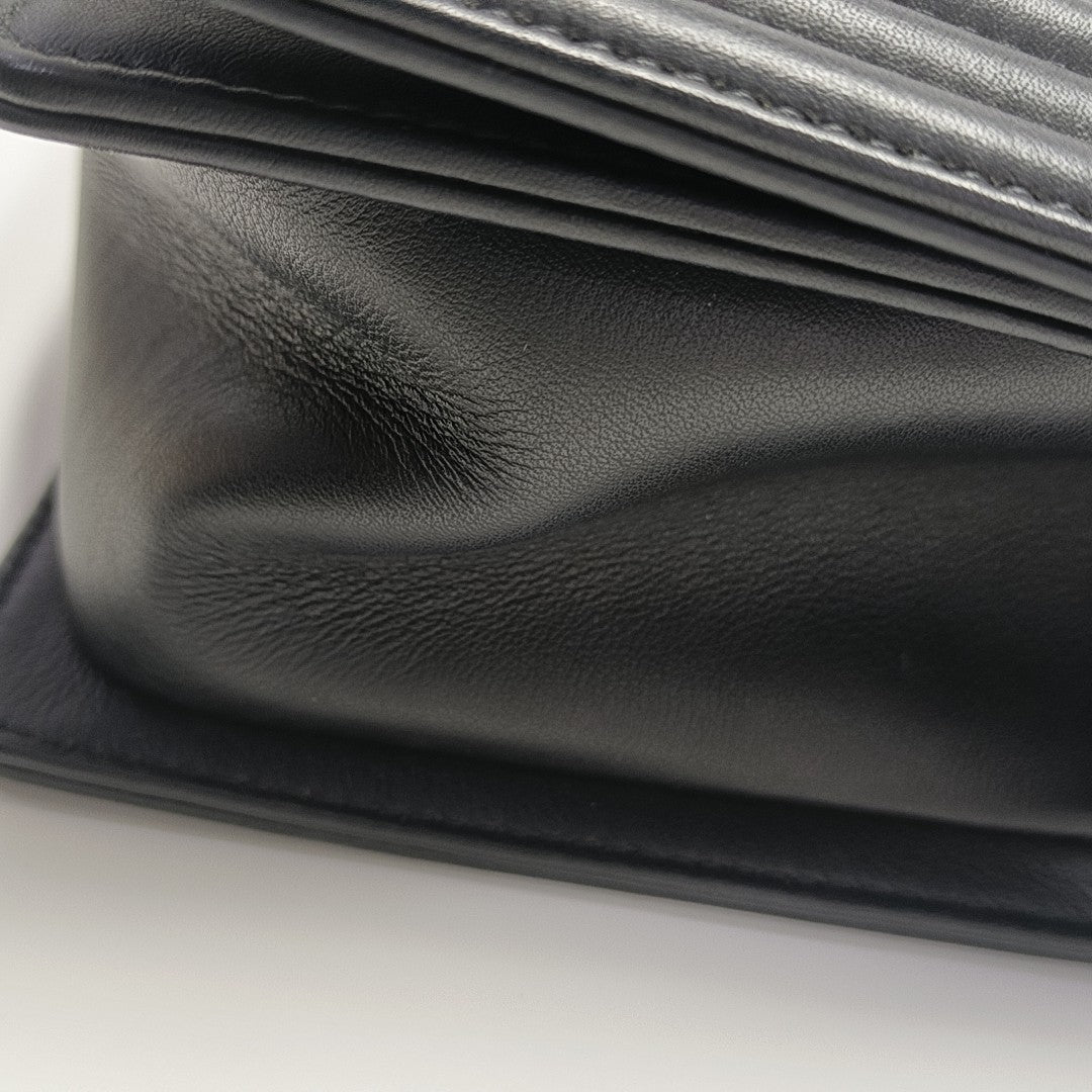 BOY CHANEL Medium Quilted Calfskin Black