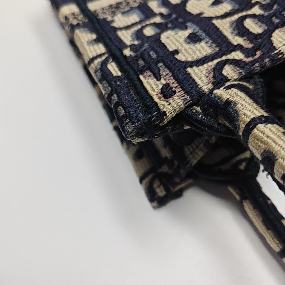Book Tote Oblique Fabric Beige