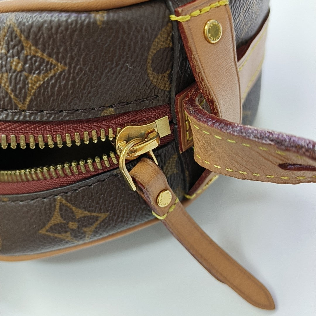 BOITE CHAPEAU PM Monogram Coated Canvas Brown