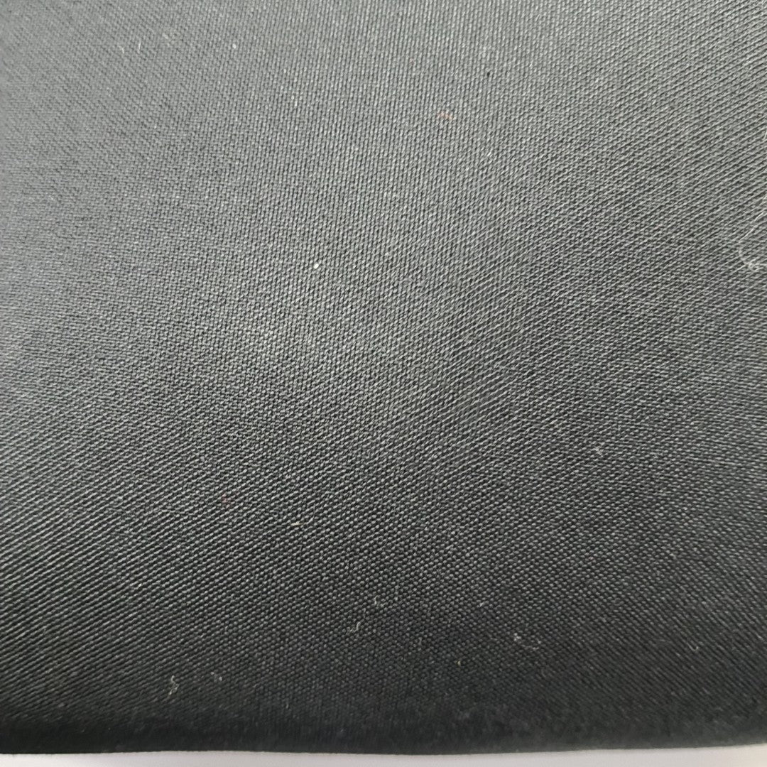 VIKTOR Calfskin Black