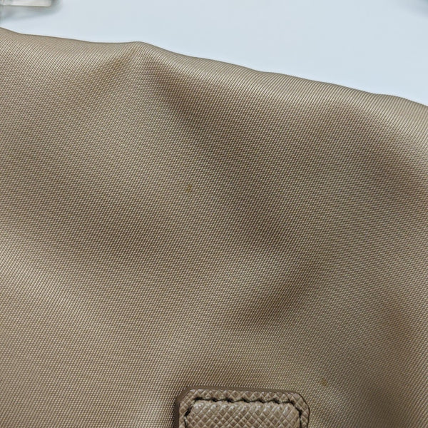 Re-Edition2005 Nylon Beige