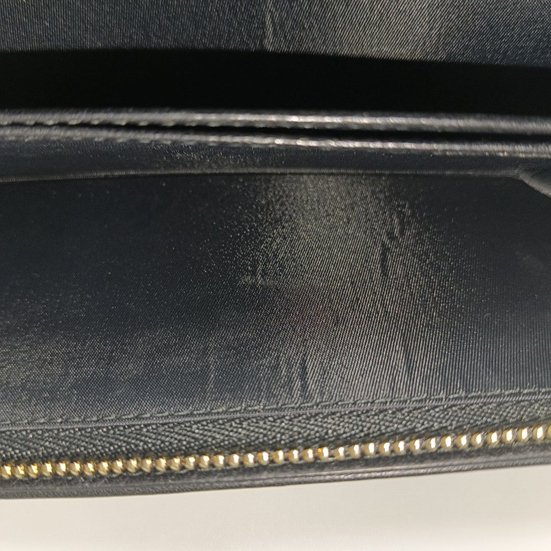 Cartera Miss Dior de piel de becerro acolchada negra