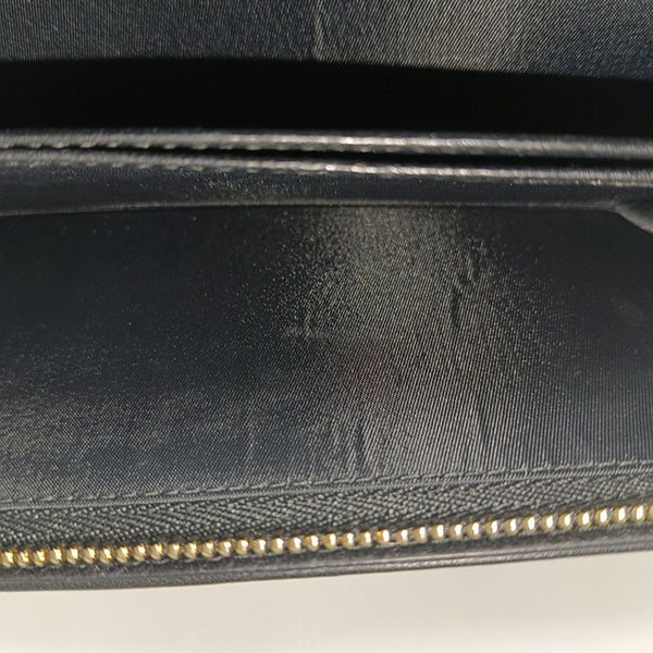 Cartera Miss Dior de piel de becerro acolchada negra