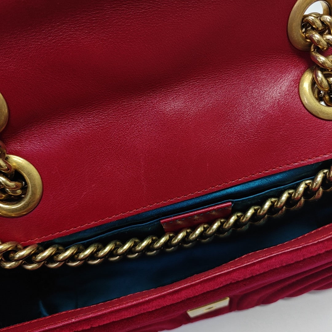 GG Marmont Small Quilted Velvet Red