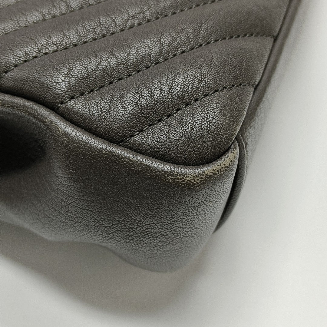 COLLEGE Medium Chevron Calfskin Gray
