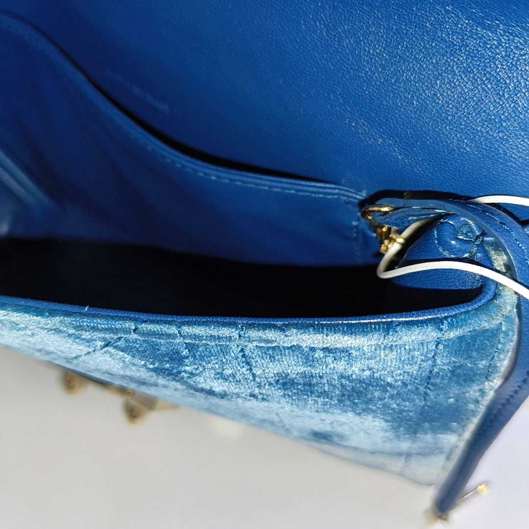 Miss Dior Cannage Velvet Blue