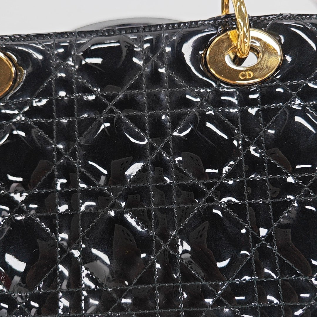 Lady Dior Medium Cannage Patent Leather Black
