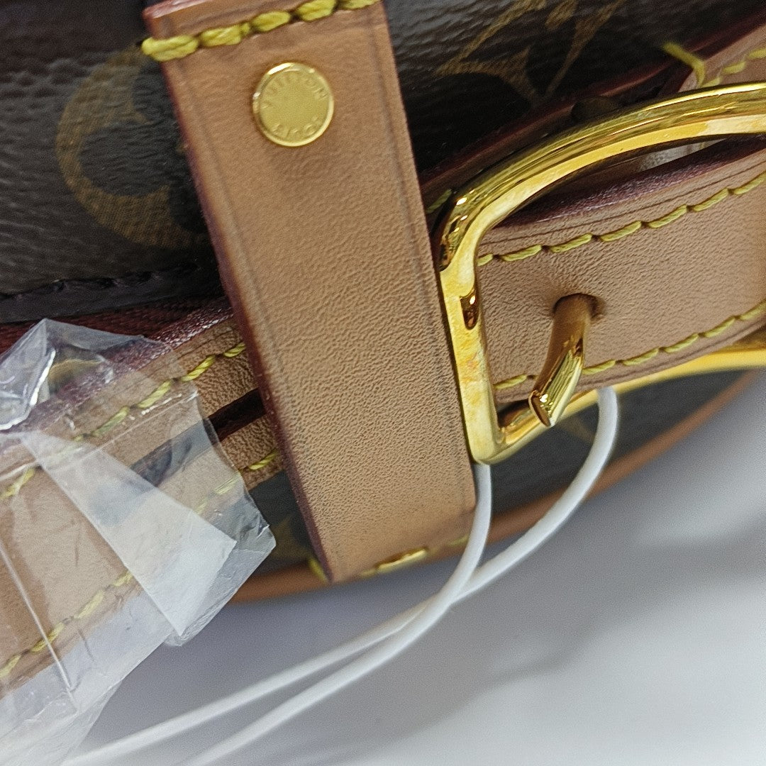 BOITE CHAPEAU PM Monogram Coated Canvas Brown