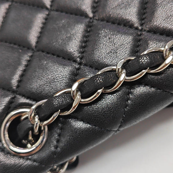 URBAN SPIRIT Small Quilted Lambskin Black