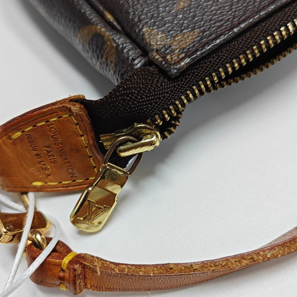 ACCESSOIRES Monogram Coated Canvas Brown