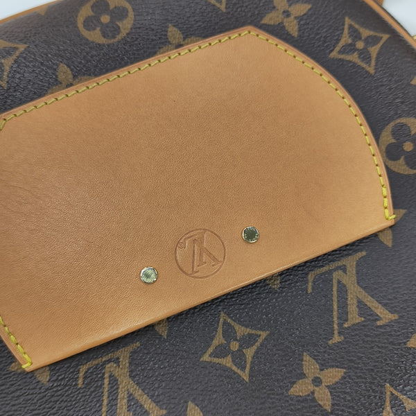 BOITE CHAPEAU MM Monogram Coated Canvas Brown