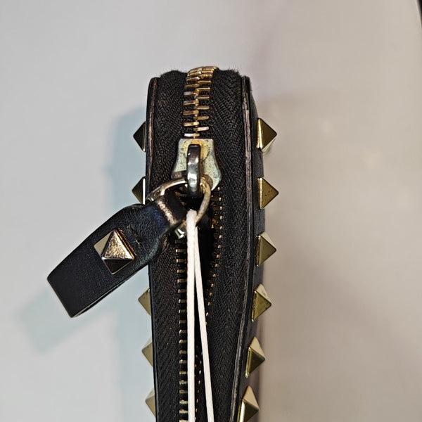 Cartera Rockstud de piel de ternera negra