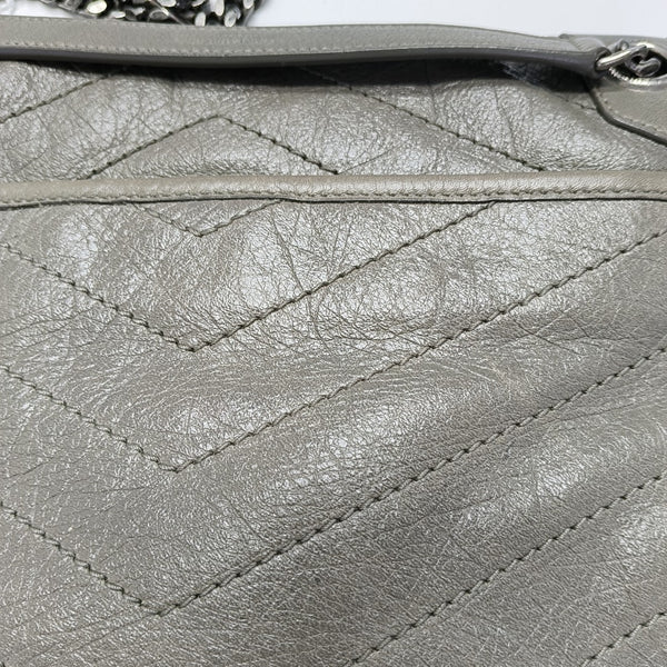 NIKI Medium Chevron Calfskin Green