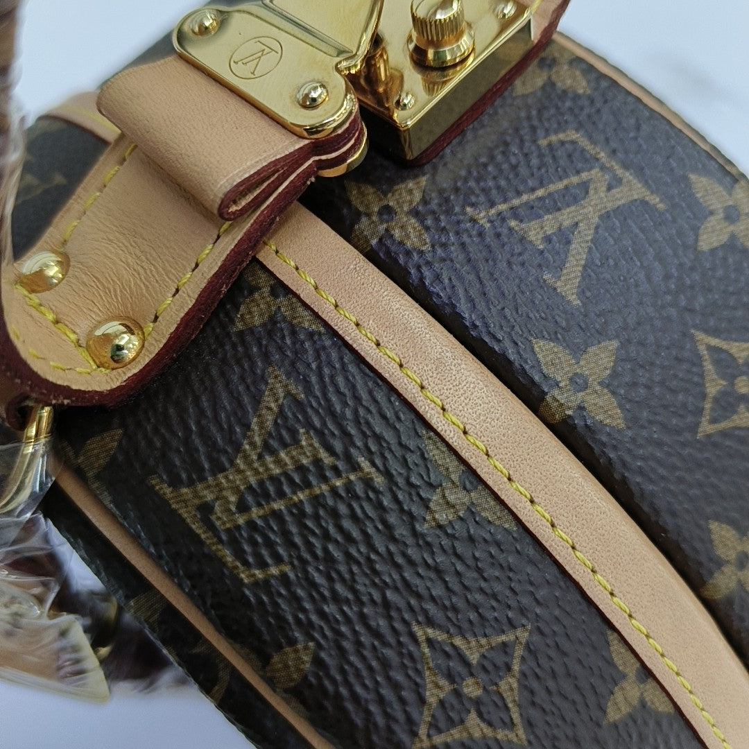 BOITE CHAPEAU PM Monogram Coated Canvas Brown