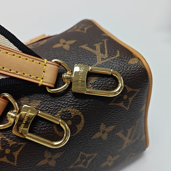SPEEDY 20 Monogram Coated Canvas Brown