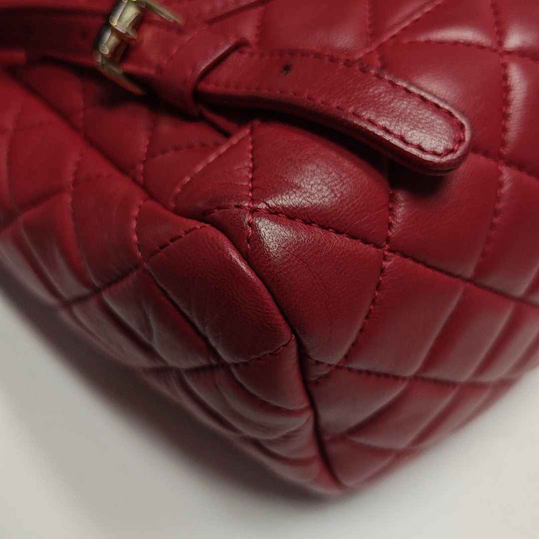 URBAN SPIRIT Small Quilted Lambskin Red