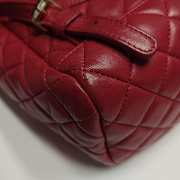 URBAN SPIRIT Small Quilted Lambskin Red