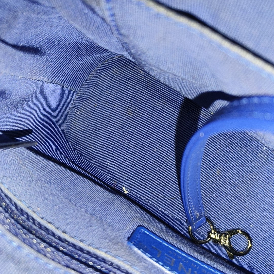 GABRIELLE Small Quilted Calfskin Blue