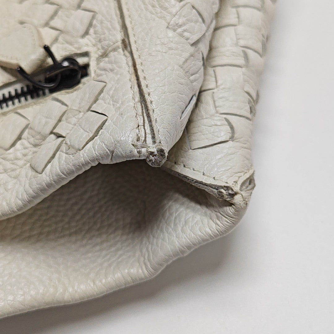 Classic Pillow Calfskin White
