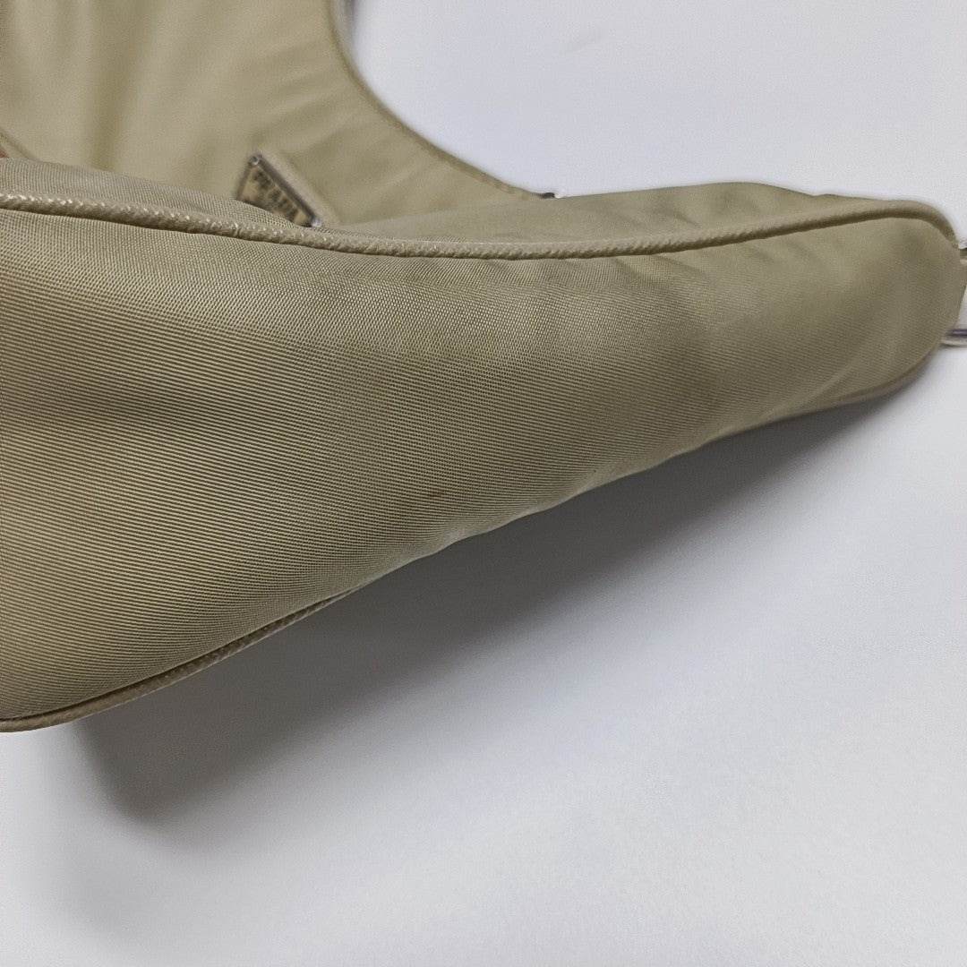Re-Edition2000 Mini Nylon Beige