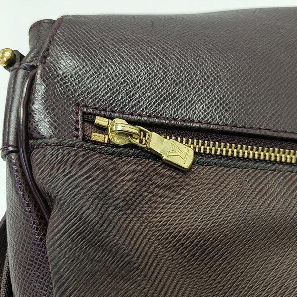 VIKTOR Calfskin Red