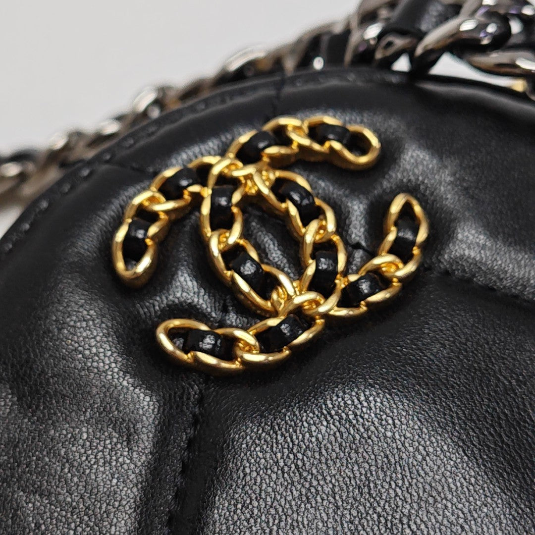 CHANEL 19 Small Quilted Lambskin Black
