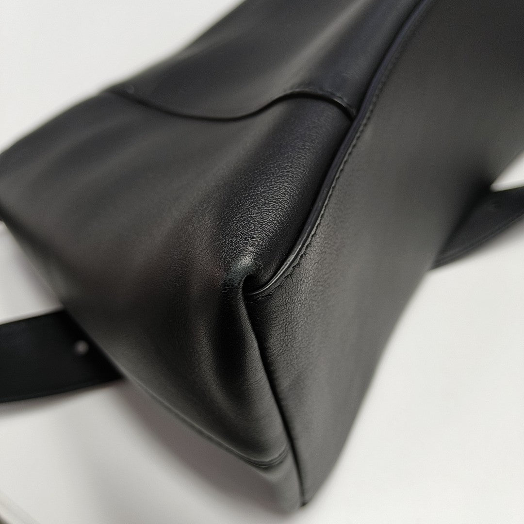 Downtown Medium Calfskin Black