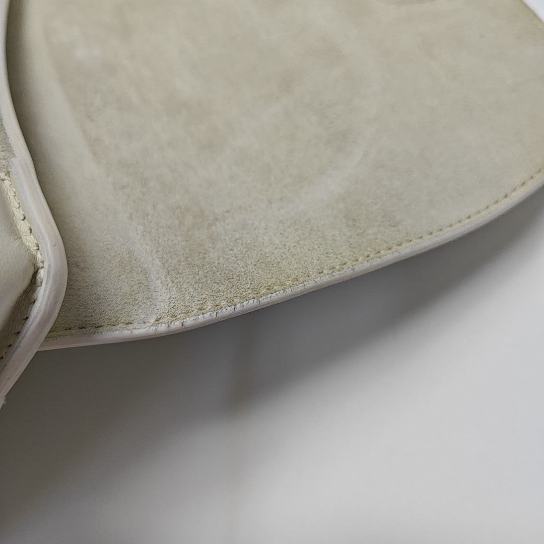Bobby Medium Calfskin White
