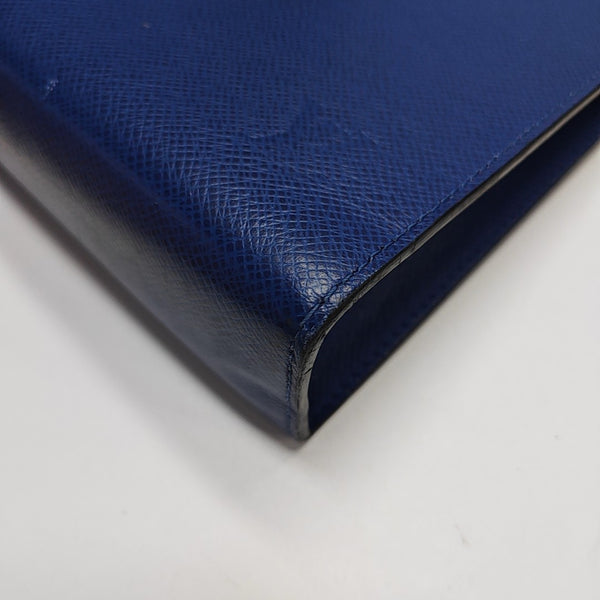 Pochette Voyag MM Calfskin Blue