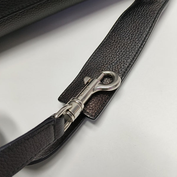 TRAPEZE Small Calfskin Black
